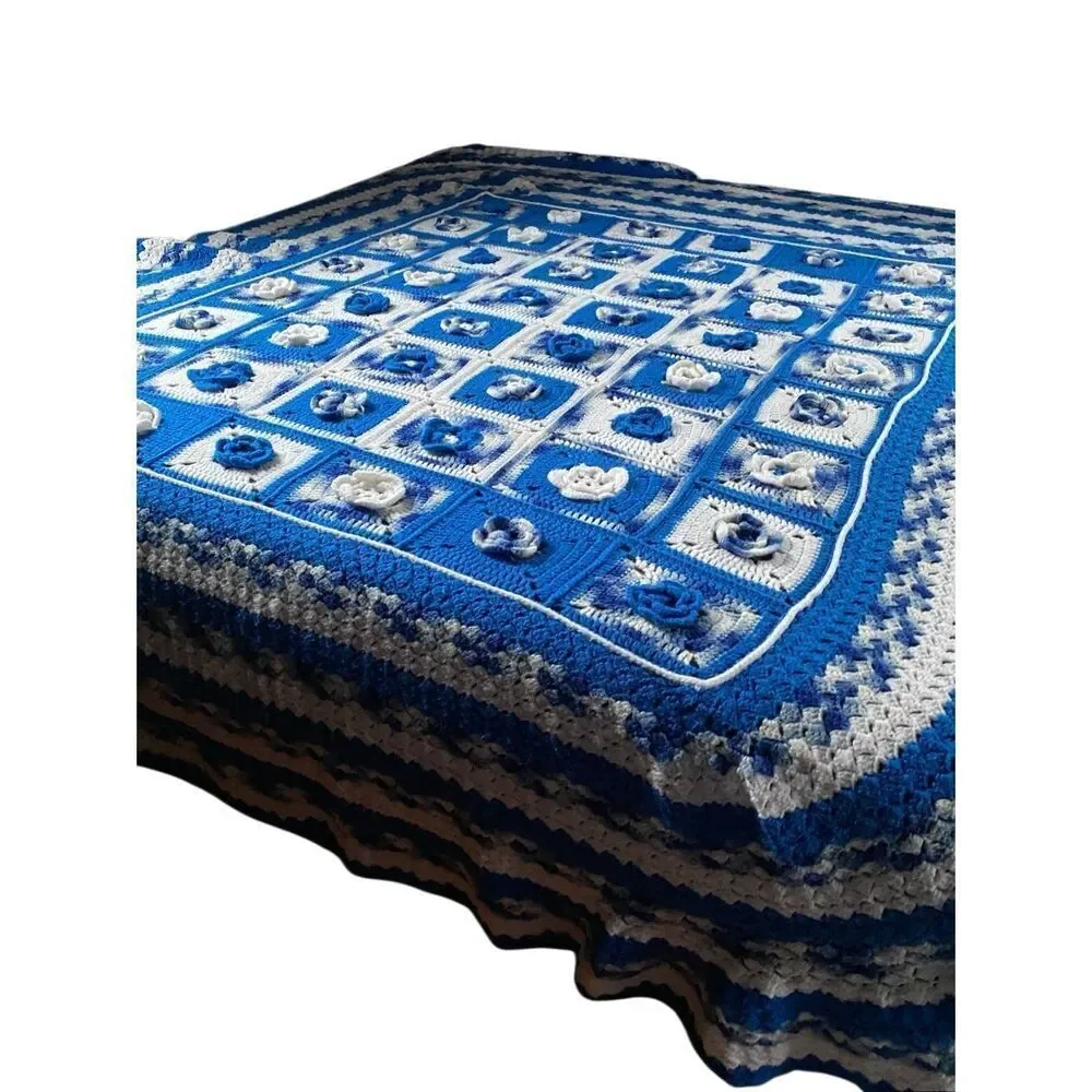 Vintage Crochet 3D Flower Blue rose Daisy Blanket KING SIZE XL Cottagecore vtg